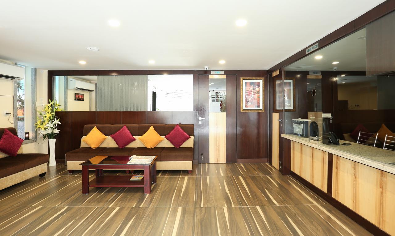 Hotel Treebo C Plaza à Vijayawāda Extérieur photo