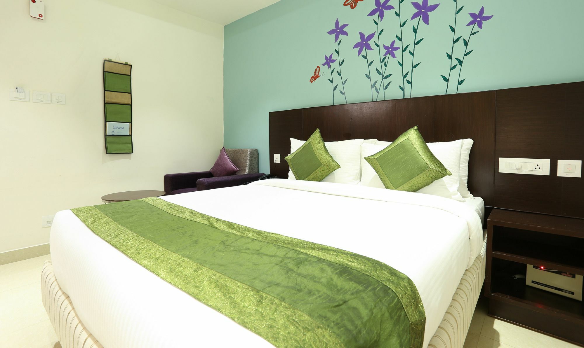 Hotel Treebo C Plaza à Vijayawāda Extérieur photo